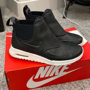 Nike Air Max Thea Mid